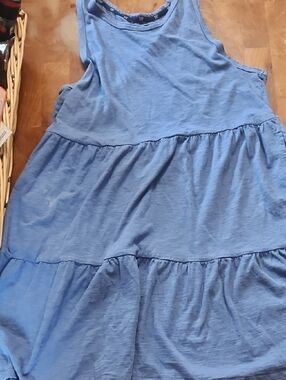GAP Dark Navy and Light Blue Tee